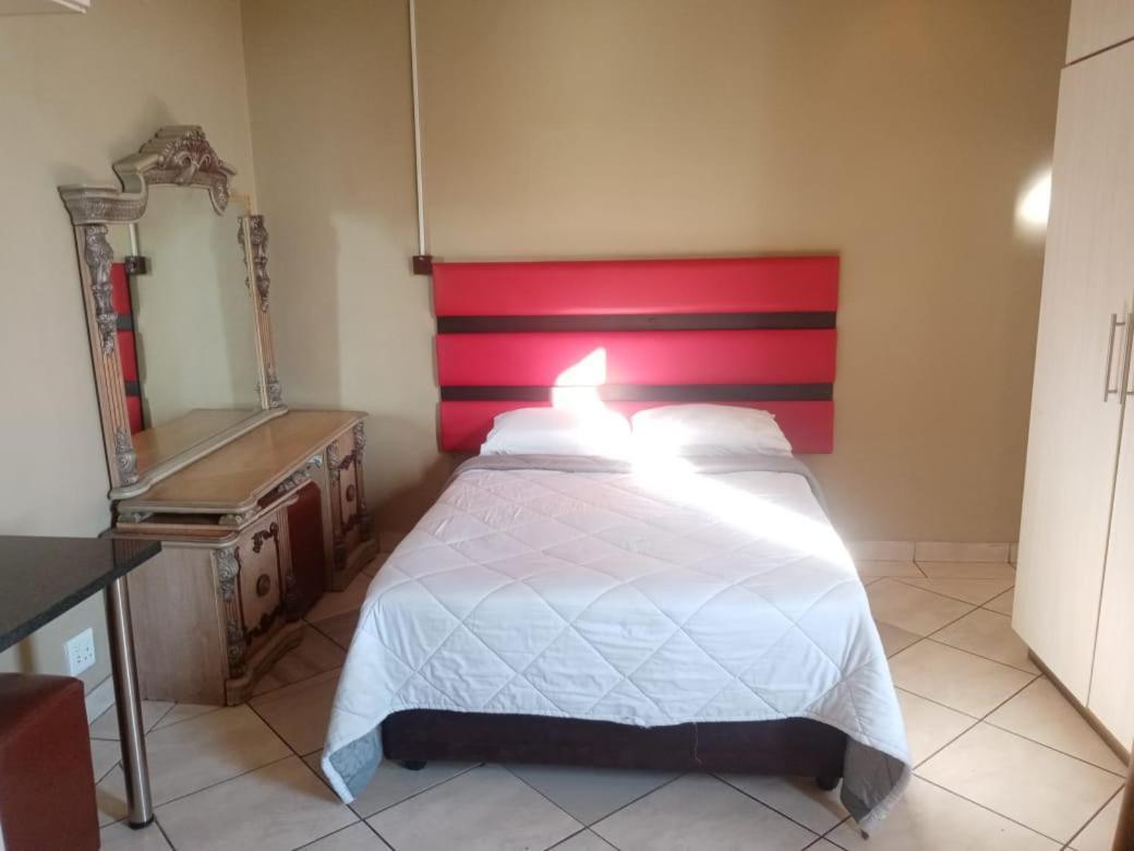 Ebony Guest House Pretoria Luaran gambar