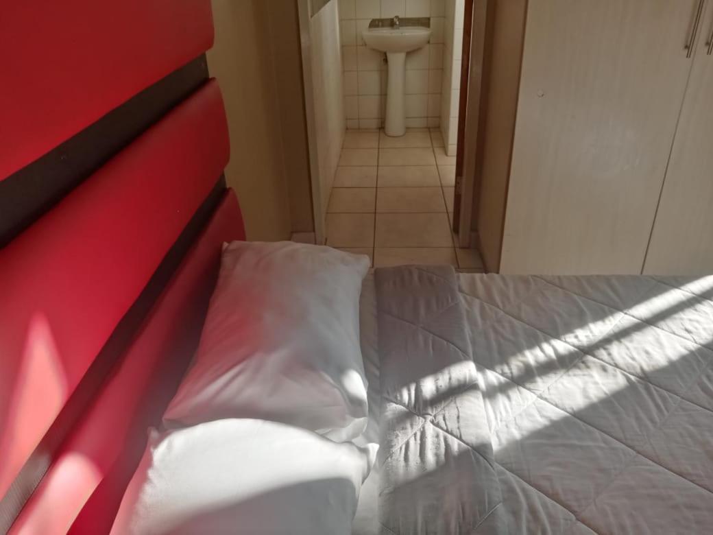 Ebony Guest House Pretoria Luaran gambar