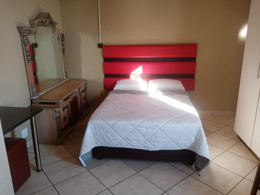 Ebony Guest House Pretoria Luaran gambar