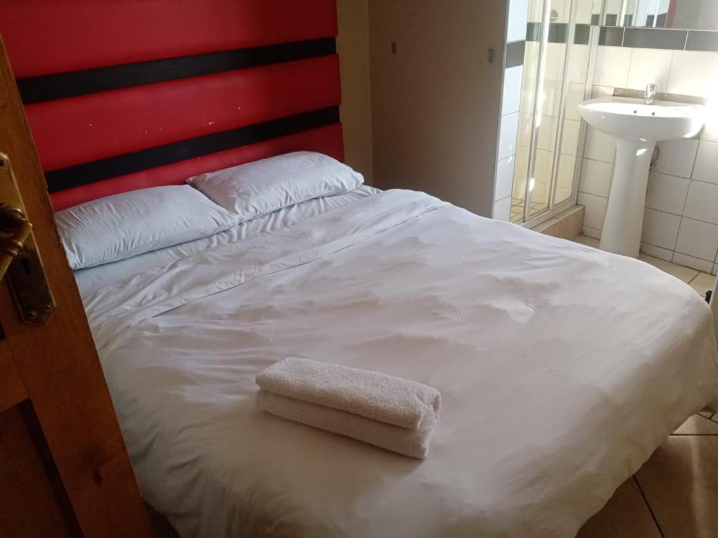 Ebony Guest House Pretoria Luaran gambar